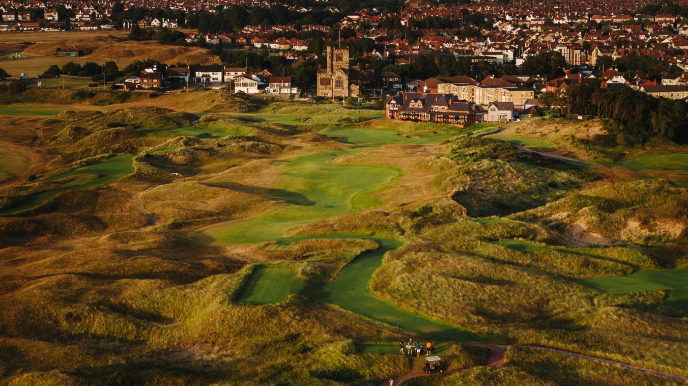 Hole 18, Terrace
